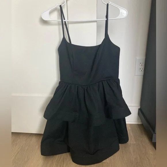 NBD Black Tiered Peplum Mini Dress with Spaghetti Straps party dress - Picture 4 of 6